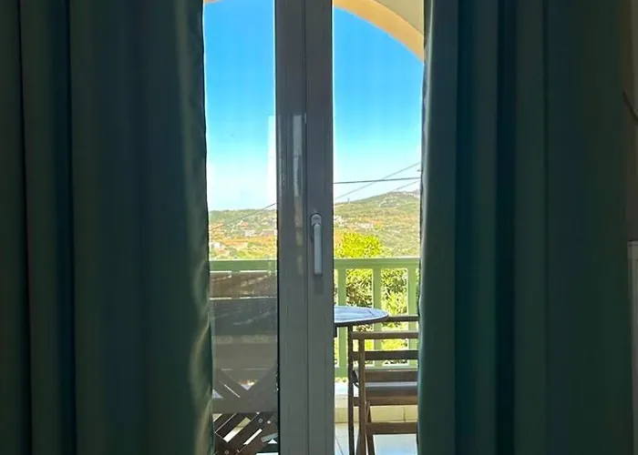 Serene Livadi דירה *