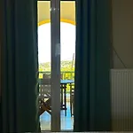 Serene Livadi Apartman *
